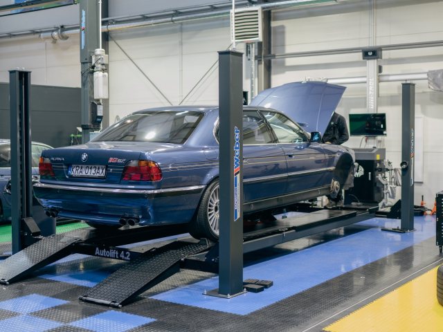 BMW service photo 10