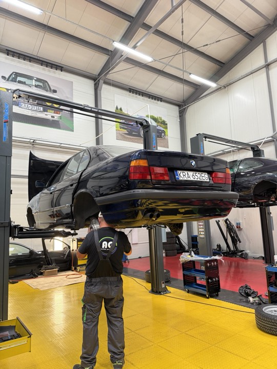 Alpina Garage Gallery 10