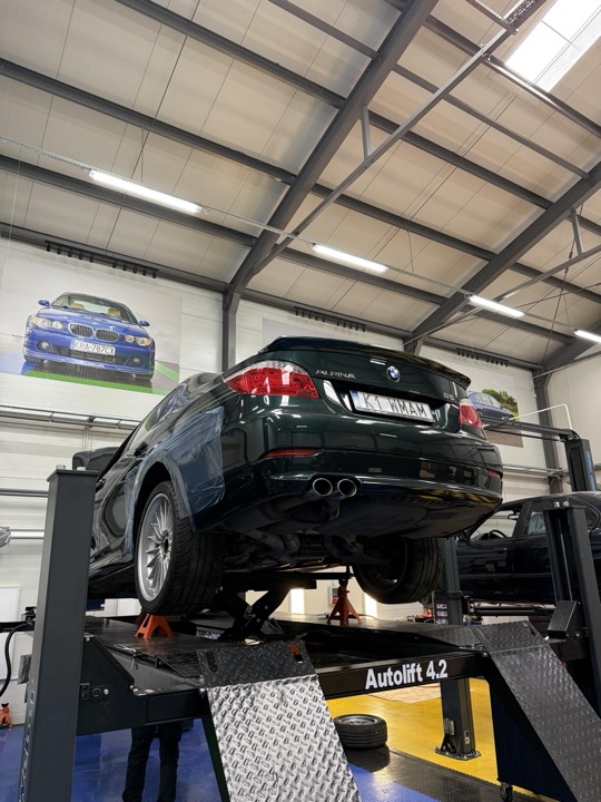 Alpina Garage Gallery 11