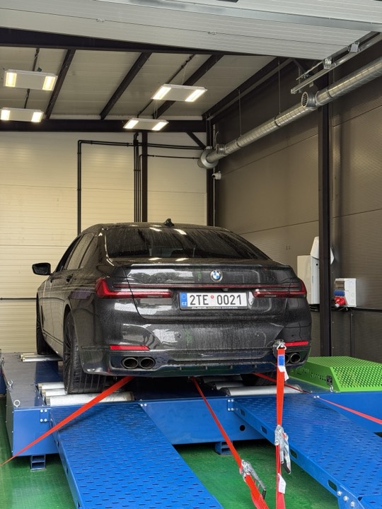 Alpina Garage Gallery 13