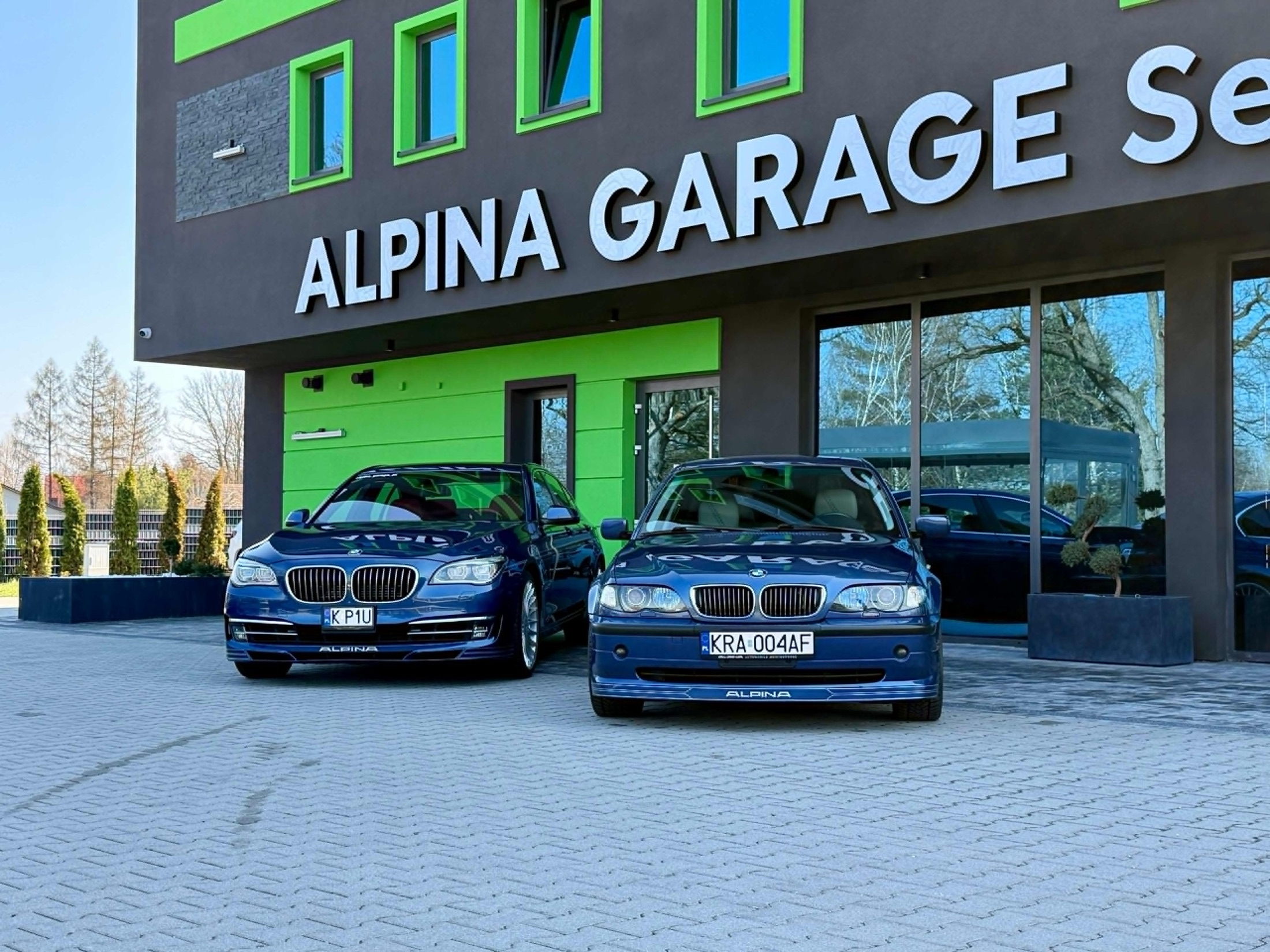 BMW ALPINA B3S E46 i BMW ALPINA B7 przed Alpina Garage